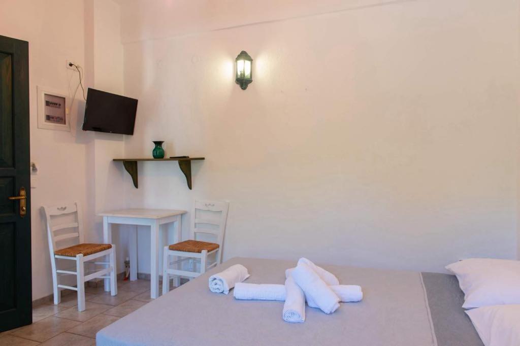 Almyra Seaside Suites Platis Gialos  Extérieur photo